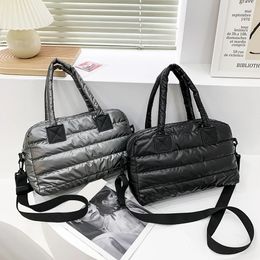 Fashion Quilted Cotton Padded Nylon Messenger Bag Women Large Capacity Shoulder Solid Colour Zipper Designer Top-handle Bags 240429