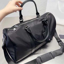 10A+ Mirror quality Designer bag Women New Large Capacity Travel Bag Business Travel Crossbody Bag Nylon Waterproof Handbag Men Trendy Fashion Fitness Bag