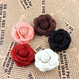 Brooches Men And Women High-end Fashion Corsage Small Brooch Fabric Silk Scarf Buckle Pin Clothing Accessories H1284