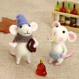 Craft DIY Mouse Mice Wool Felting Toy Doll Poked Needle Kit Package Wool Kits NonFinished Handmade Material Bag Felt Toy Gift