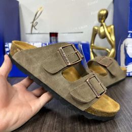 Designer Shoe Bostons Clogs Sandals Clog Slippers Cork Flat Fashion Summer Fashion Luxury Leather Slide Favourite Beach Casual Shoes Women Men Couple Shoes 358