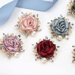 Brooches Women Fabric Flower Brooch 2024 Fashion Handmade Suit Accessories Clothing Accessory Sweater Coat Pin