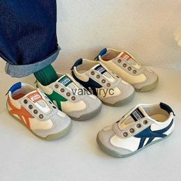 Sneakers Childrens Canvas Shoes 2024 Spring and Autumn New Boys Girls Leisure Board Kindergarten Indoor Moral Training Forrest Gump H240507