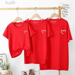 Family Matching Outfits Summer Cotton Baby Mom Dad T Shirts Tops Fashion Family Matching Outfits Daddy Mommy And Daughter Son Matching Clothes d240507