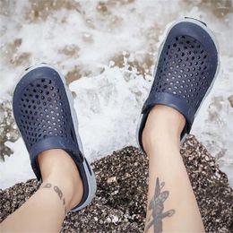 Slippers Number 45 Nurses Men's Bath Tongs Shoes Sandal Summer Man Sneakers Sport Dropshiping High-end Tenya