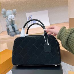 10A Fashion Designer Tote Fashion Bowling Totes Handbag Women Dust Bags Bag Bags Bag Classic The Lattice Handbags With Diamond Shoulder Tmej