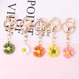 Keychains Lanyards Cute Daisy Flower Keychain Fashion Plants Keyrings Charms Bag Pendant Phone Ornaments USB Drive Accessory Car Trinket Key Holder