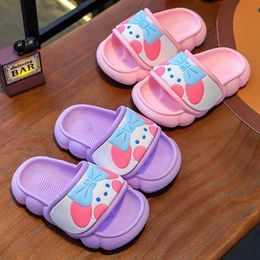 Slipper New Summer Aged 2-8 Children Slippers Cute Cartoon Rabbit Seabeach Sandals For Girls Bathe Flip Flops Non-Slip Home Kids Shoes