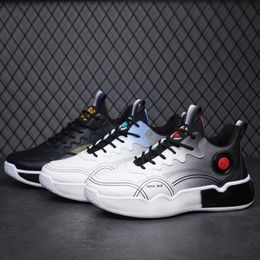 new Man Basketball Shoes Black White Blue Red Breathable Men Casual Thick soled Jogging Durable Designer casual Sneakers