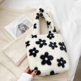 Shoulder Bags Plush Tote Handbag Autumn Winter Soft Armpit Bag Ladies Faux Fur Flower Printed Fluffy Women's Underarm
