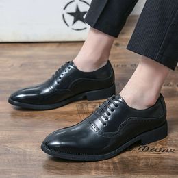 Gentlmens Brogue Carving Leather Fashion Mens Business Point-toe Black Lace-up Casual Dress Shoes Wedding Red