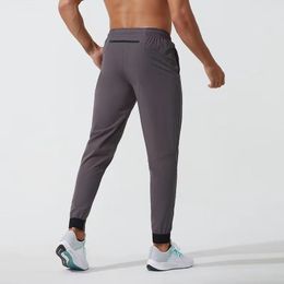 2024 joggerbyxor för män - snabb torr sport yoga gym sweatpants w/ fickor lu