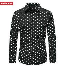 Men's Dress Shirts FGKKS 2023 New Brand Mens Polka Dot Shirts Cotton Long Sle Shirts Slim Fit Business Casual Floral Dress Man Shirt d240507