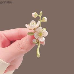 Pins Brooches Retro temperature green jasmine brooch womens crystal flower buckle brooch dress set scarf clip Jewellery gift WX
