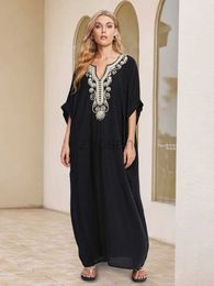 Women Beach Wear Wear Summer Beachwear Black V-neck Embroidery Women Plus Size Kaftan Retro Elegant Beach Dress Swimsuit Cover-ups Loose Robe Q1631 d240507