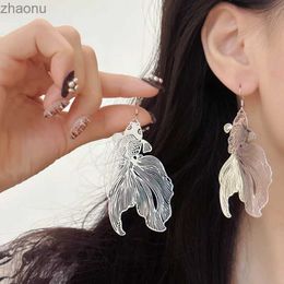 Dangle Chandelier Koi Earrings Exaggerated Hollow Metal Pendant Goldfish Earrings Geometry Fish Earrings Womens Fashion Jewellery Direct Shipping XW