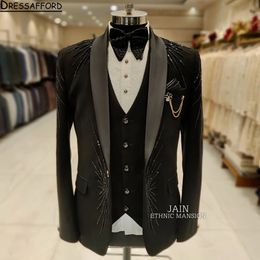 Man Suits Blazers Luxury Metal Embellished Men Notched Lapel Groom Tuxedos Wedding Prom Pants Outfit Terno Masculino Completo (Jacket+Pants + Vest )