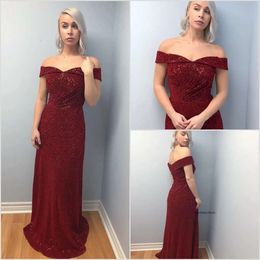 Plus Size Red Customised Mermaid Sleeveless Prom Dresses Off Shoulder Evening Dress Satin Sequins Floor Length Formal Party Bridesmaid Gown 0431