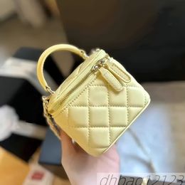 Fashion Womens Makeup Bag Mini Shoulder Bags Leather Diamond Hardware Gold Buckle Top Luxury Tote Matelasse Chain Crossbody Bags Mirror Designer Purse 10cm