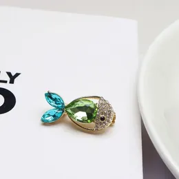 Brooches Fashion Green Fish Crystal Creative Brooch Shining Colourful Cute Animal Clothing Pin