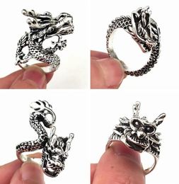 Whole lots 20pcs Retro Dragon Ring Mens Trendy Domineering Exaggerated Metal Alloy Rings Punk Biker Vintage Ring for Women Top Sty2648062