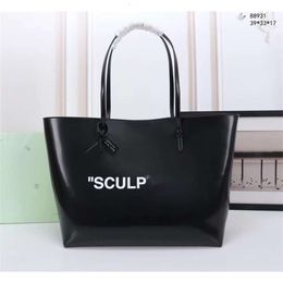 Designer bags Luxury Handbag New 2024OffWhite One Shoulder Solid Cowhide Tote Womens Bag Large Capacity Commuters totebag Factory Sale TOP 7A