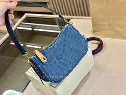 Bolsa de ombro azul de alta qualidade Mulheres manusear sacos designer novo nicho de moda submarina