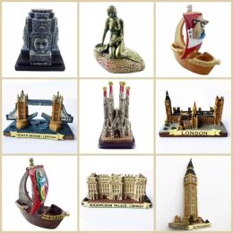 Miniatures Angkor Wat Figurines Sagrada Familia Miniatures Buckingham Palace Houses of Parliament Tower Bridge Big Ben Models Souvenirs