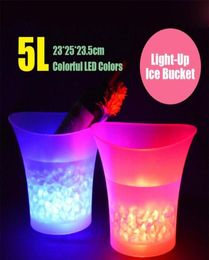 7 Color LED New 5L Waterproof Plastic LED Ice Bucket Color Bars Nightclubs LED Light Up Champagne Beer Bucket Bars Night Party274w3515322