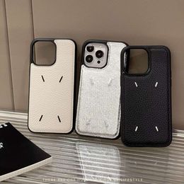 Brand Trendy Trendy Brand Apple 15 كامل حزمة جلدية التصحيح 2 في 1 iPhone 12 الحد الأدنى 14 مناسبة ل 11 Magilla Phone Case