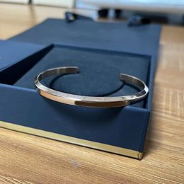 Fashion Simple Wristband Bangle Women's Bracelet 16CM 17CM Open Adjustment Designer Bracelets Silver Rosegold with Gift Box 71120A 2514