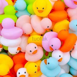 Bath Toys 50/100pcs 5cm Floating Rubber Ducks Baby Bath Toys Swimming Pool Cute Little Squeaky Bathing Ducks Water Toys for Kids d240507