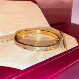 Card de ouro da moda clássica mais bracelete Tai aço chave de fenda de aço dez diamantes aço inoxidável