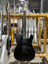 High quality spot sale of signature jazz master / 6-string electric guitar/rosewood-neck/matte black right