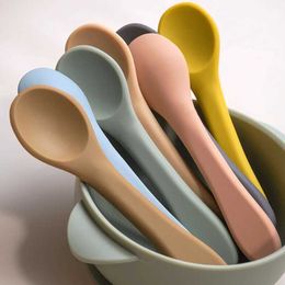 Cups Dishes Utensils Fashionable boys and girls silicone spoons for feeding babies spoons for children flat candies colored spoons for children direct deliver