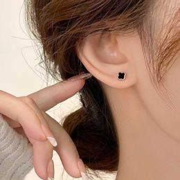 Persönliche Ohrringe musthave für Partys Clover Silber Highend und einfache Allergie schwarz neu mit gemeinsamen vanly