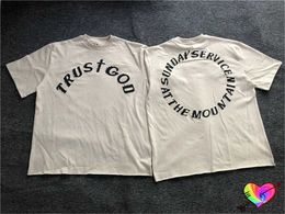 Men's T-Shirts 2024 Loose Fit Trust God T Men Women Hip Hop Sunday Service Tour T-shirt Printed Tag Tops Summer Ye Short Seve H240507