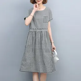 Casual Dresses 2024 Summer Simple Loose Round Neck Short Sleeved Patchwork Cotton And Linen Plaid A-version Dress For Women