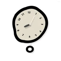Wall Clocks Nordic Minimalist Silent Clock Simple Living Room Decoration Restaurant Art Personality Watch
