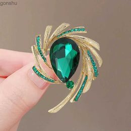 Pins Brooches Womens Vintage Droplet Brooches Womens Elegant Luxury Green Crystal Party Temperature Jewelry Accessories Safety Pins WX