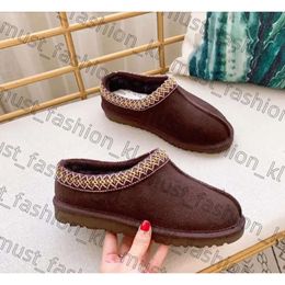 Popular Top Designer Shoe Wome Tasman Slippers Boots Woman Shoe Ankle Mini Casual Luggage Warm Boots Card Dustbag Fashion Bag Luggage Accessory 66