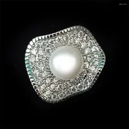 Brooches Delicate Fashion Full Of Lotus Leaf Brooch Irregular Wavy Shape Elegant Freshwater Pearl Small Collar Pin Jewellery