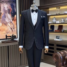 Classic Mens Suits Wedding Tuxedos Three Pieces Groom Formal Wear Jacket Pants Vest Sets Peak Lapel Groomsmen Suit Prom Evening Party Gown Business Dinner