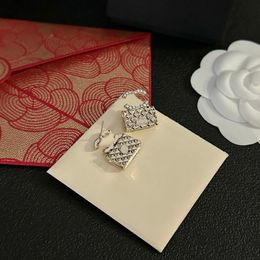Brincos de cartas superiores Designers Studs Bag Brincha de diamante Marca de raio Vogue Mulheres amam presentes de bronze joias de acessórios de cobre