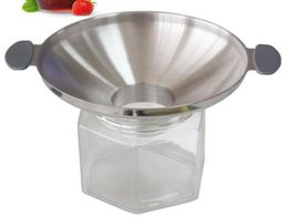 304 largecaliber stainless steel funnel kitchen oil drain wine funnel Refuelling pickle honey filling tool2736434