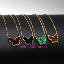 Designer Luxury 1to1 Original Vancllf Necklace New Large Double Sided Butterfly Womens Red Agate Pendant Neckchain Instagram Light Versatile 18k Gold Lock Bone