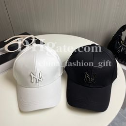Designer Letter Baseball Cap Black White Simple Hat Luxury Golf Hat Unisex Casual Sports Hat Summer Outdoor Sunshade Cap Travel Couple Hat