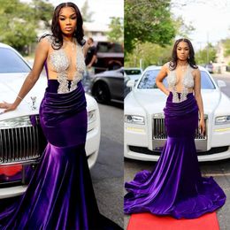 Illusion Deep Sexy Prom Dresses Mermaid V-Neck Appliques Sleeveless Pleats Satin Court Gown Custom Made Shining Party Evening Dress Vestido De Noite