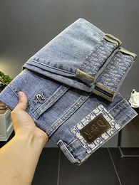 Abbigliamento di moda primavera e jeans autunno maschi marchio alla moda nove fen 2024 Nuovo micro gamba dritta per le gamba dritta casual slip pantaloni piccoli pantaloni piccoli jeans da uomo estivo disegni