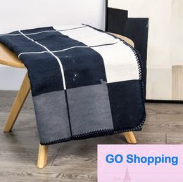 New Letter Blanket Modern Minimalist Cashmere Wool Knitted Blanket Furniture Sample Room Decoration Blankets